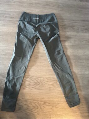 AUROLA Grey High-Waist Leggings